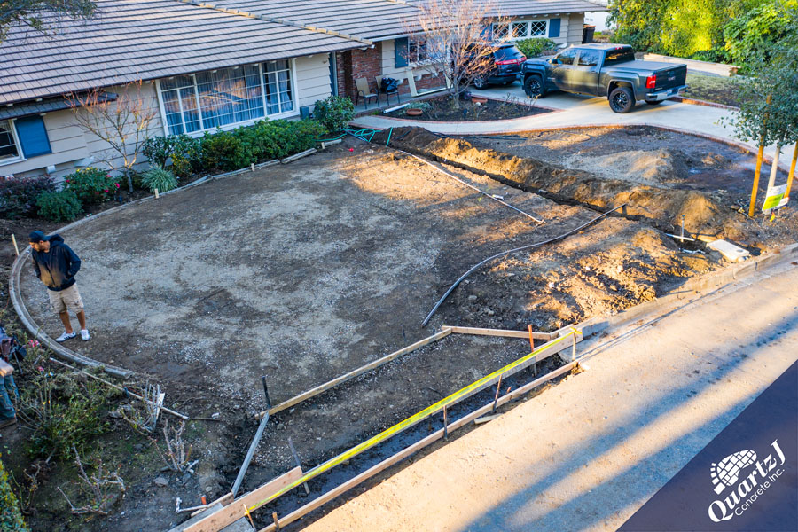 Concrete contractor, Concrete driveway, Quartz J Concrete
